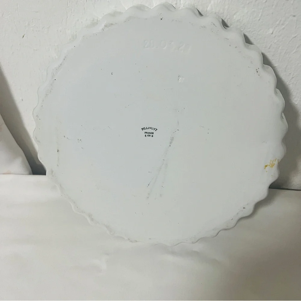 PILLIVUYT  - White Fluted Porcelain 12” QUICHE/TART PAN Vegetable Design France